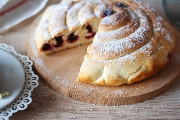 receitas de bolos com massa folhada fácil